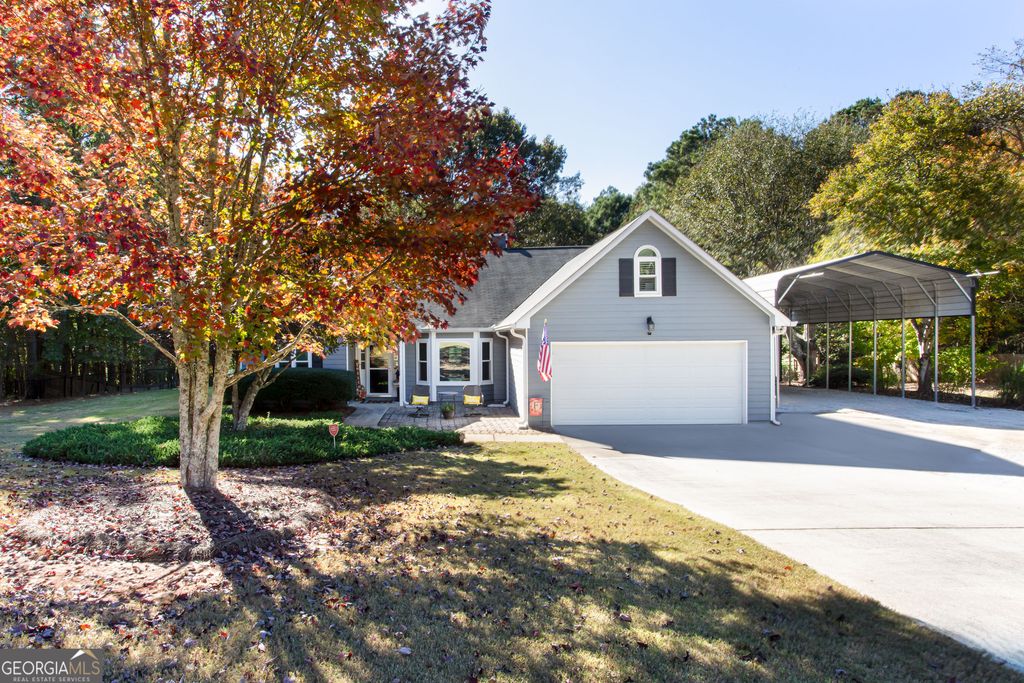 5002 Cliff Top Drive, Loganville, GA 30052