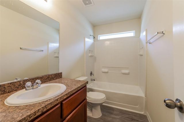 5814 Northern Oak Street, Houston, TX 77016