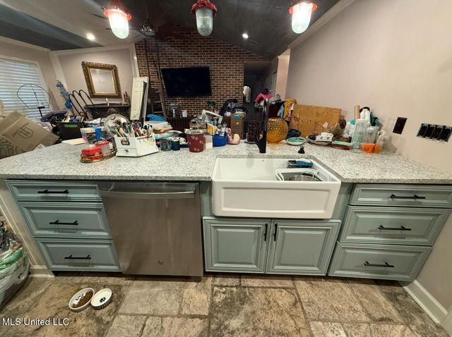 8112 Green Valley Cove, Southaven, MS 38671