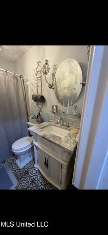 8112 Green Valley Cove, Southaven, MS 38671