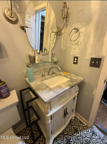 8112 Green Valley Cove, Southaven, MS 38671