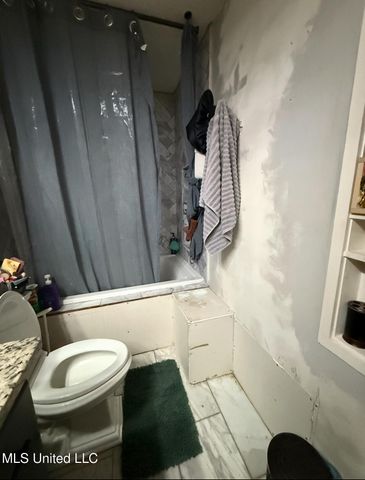 8112 Green Valley Cove, Southaven, MS 38671