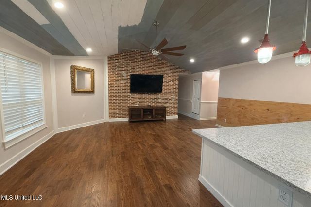 8112 Green Valley Cove, Southaven, MS 38671