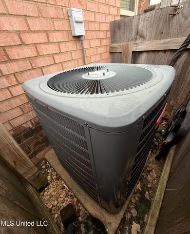 8112 Green Valley Cove, Southaven, MS 38671