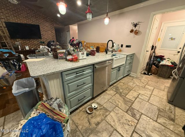 8112 Green Valley Cove, Southaven, MS 38671