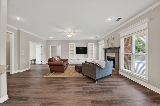 11 Greystone Boulevard, Cabot, AR 72023