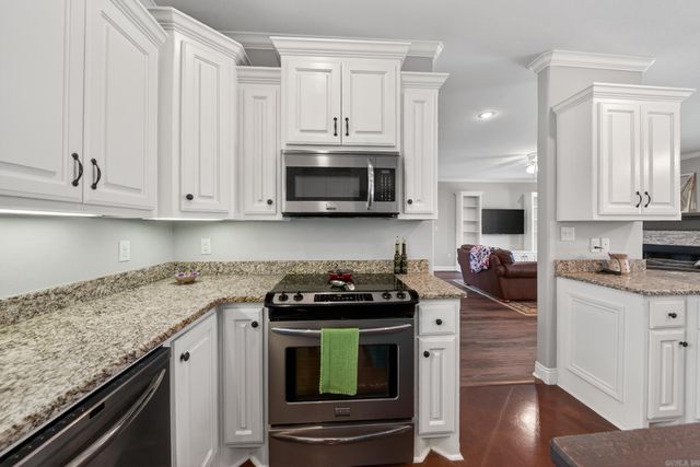 11 Greystone Boulevard, Cabot, AR 72023