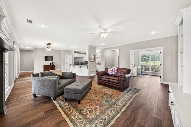 11 Greystone Boulevard, Cabot, AR 72023