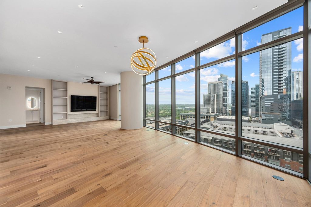 200 Congress Ave 15E, Austin, TX 78701