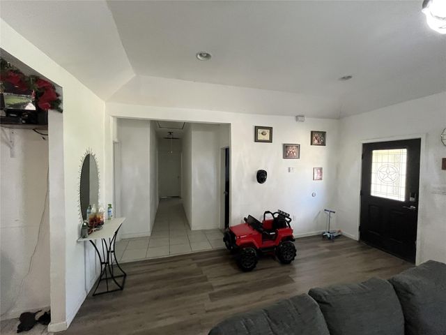 925 Lear Street, Houston, TX 77015