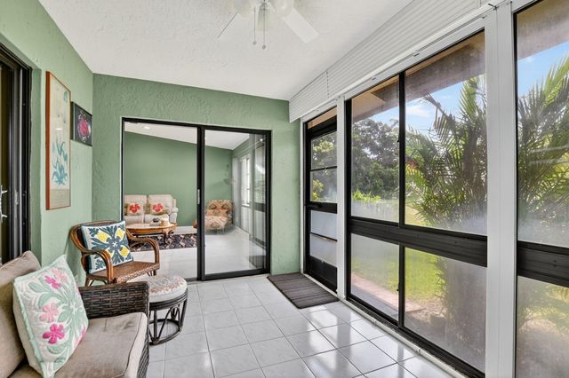 6096 Kings Gate Circle, Delray Beach, FL 33484