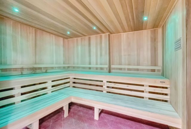 6096 Kings Gate Circle, Delray Beach, FL 33484