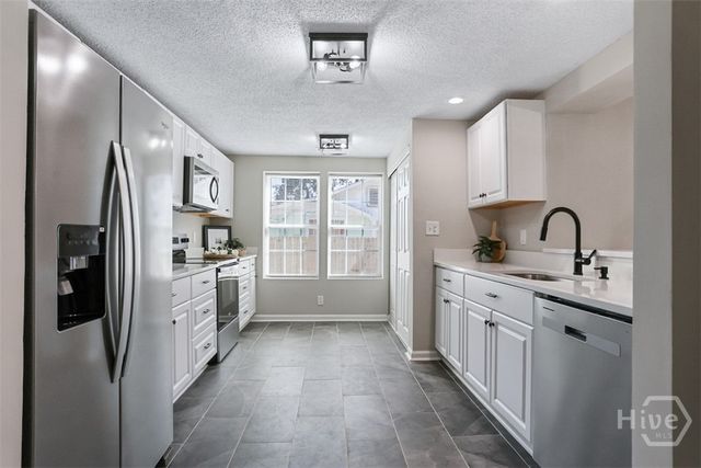 3127 Gilbert Street, Savannah, GA 31404