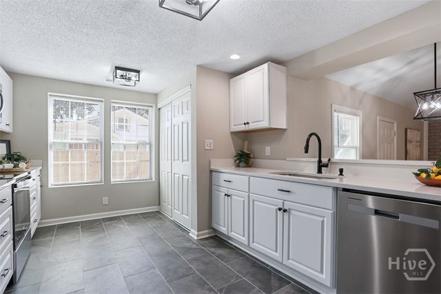 3127 Gilbert Street, Savannah, GA 31404