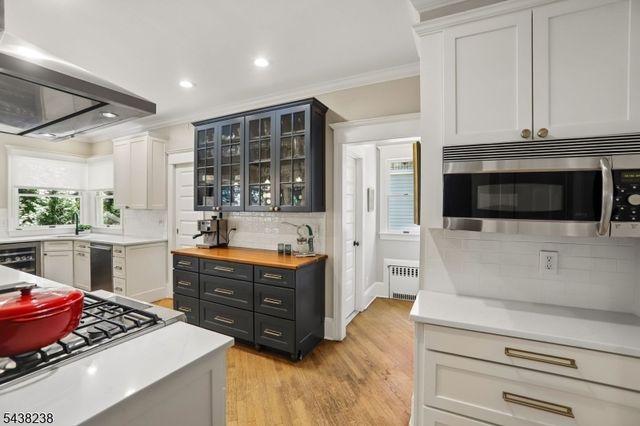 22 Oak Ridge Ave, Summit City, NJ 07901