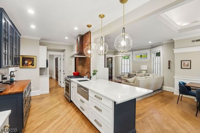 22 Oak Ridge Ave, Summit City, NJ 07901