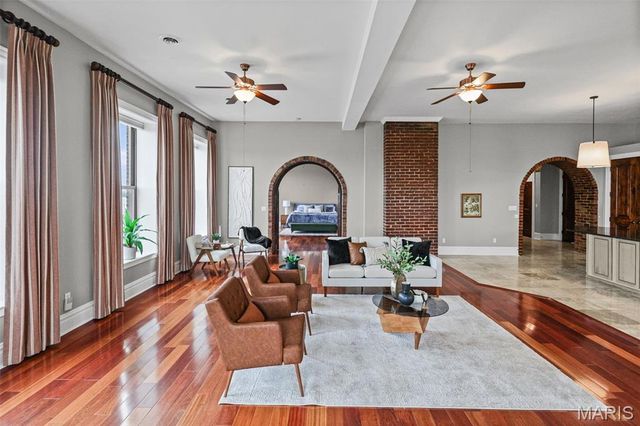 7 Alby Street 9, Alton, IL 62002