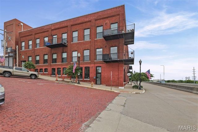 7 Alby Street 9, Alton, IL 62002