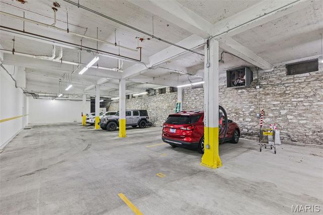 7 Alby Street 9, Alton, IL 62002