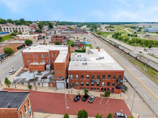 7 Alby Street 9, Alton, IL 62002