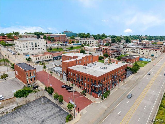 7 Alby Street 9, Alton, IL 62002