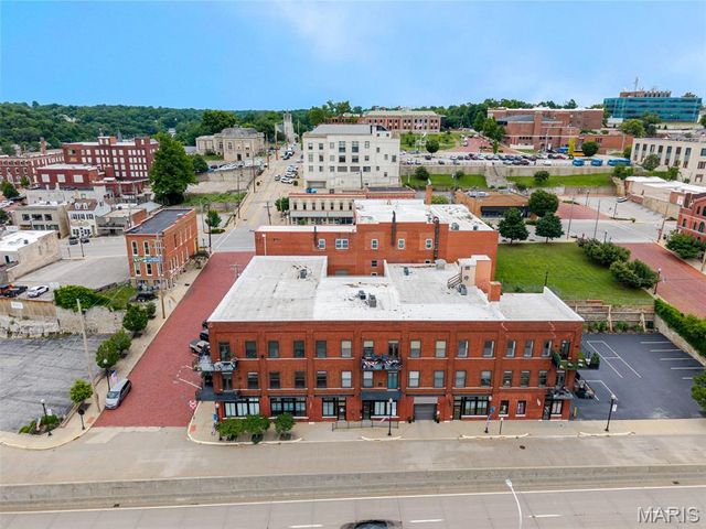 7 Alby Street 9, Alton, IL 62002
