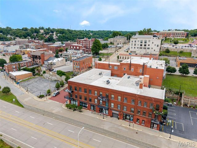 7 Alby Street 9, Alton, IL 62002