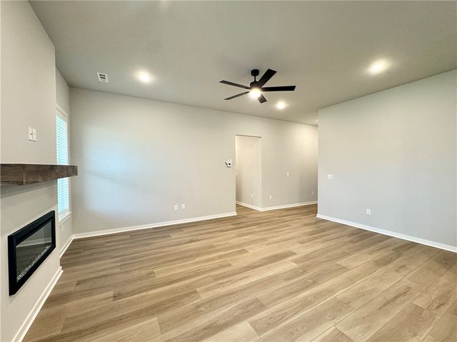5901 SW Bear Creek Avenue, Bentonville, AR 72713