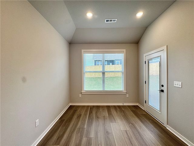 5901 SW Bear Creek Avenue, Bentonville, AR 72713