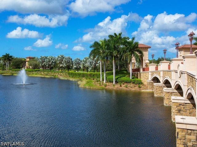 9816 Giaveno CIR 1315, Naples, FL 34113