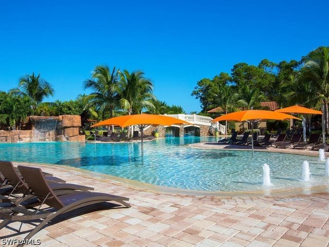 9816 Giaveno CIR 1315, Naples, FL 34113