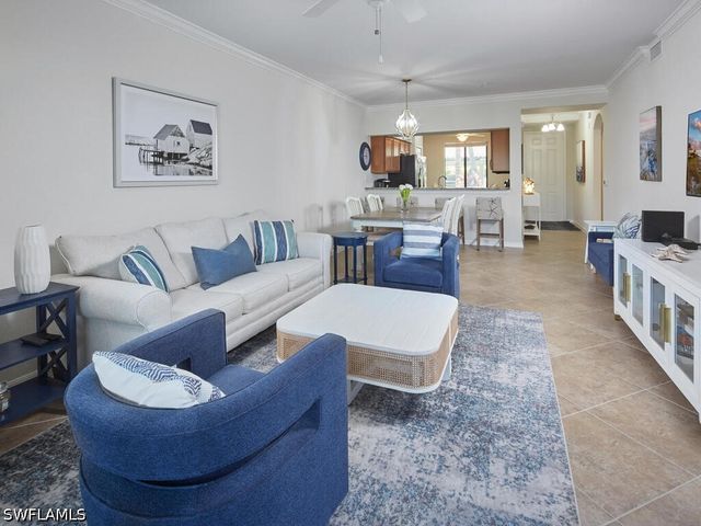 9816 Giaveno CIR 1315, Naples, FL 34113