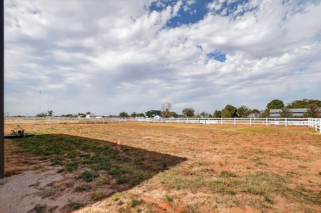 7207 E County Rd 91, Midland, TX 79706