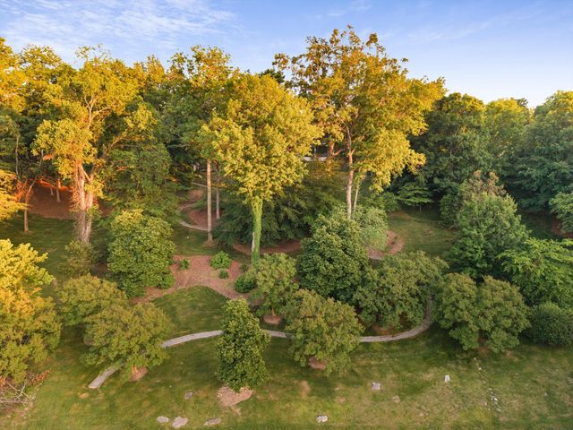 7 Colonel Winstead Dr, Brentwood, TN 37027