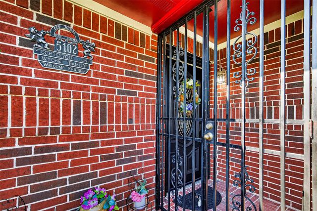 5102 Cortelyou Lane, Houston, TX 77021