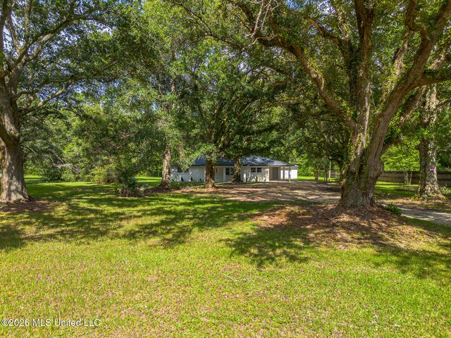 10132 Graystone Drive, Moss Point, MS 39562