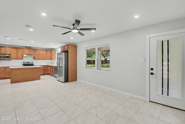 10132 Graystone Drive, Moss Point, MS 39562