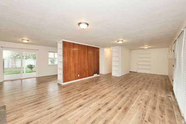1740 E SOUTHMOOR DR, Salt Lake City, UT 84117