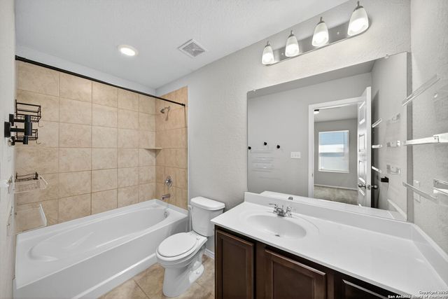 13438 carter, St Hedwig, TX 78152