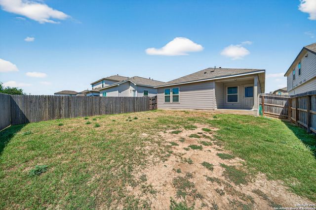 13438 carter, St Hedwig, TX 78152