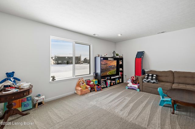 310 Knowledge Point, Shelbyville, KY 40065