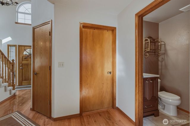 440 N Maple Hill Road, Kelso, WA 98626