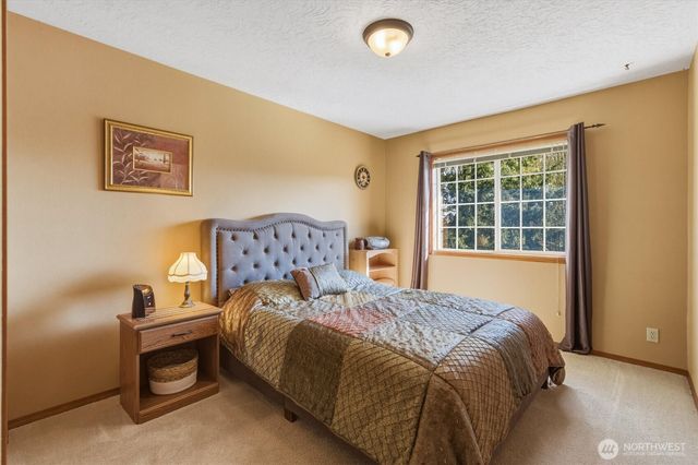 440 N Maple Hill Road, Kelso, WA 98626