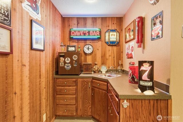 440 N Maple Hill Road, Kelso, WA 98626