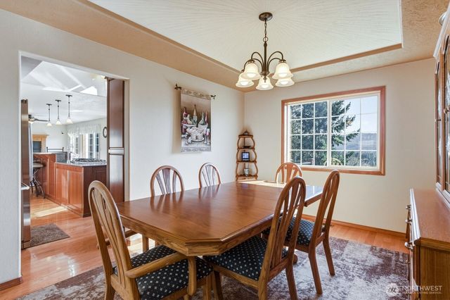 440 N Maple Hill Road, Kelso, WA 98626