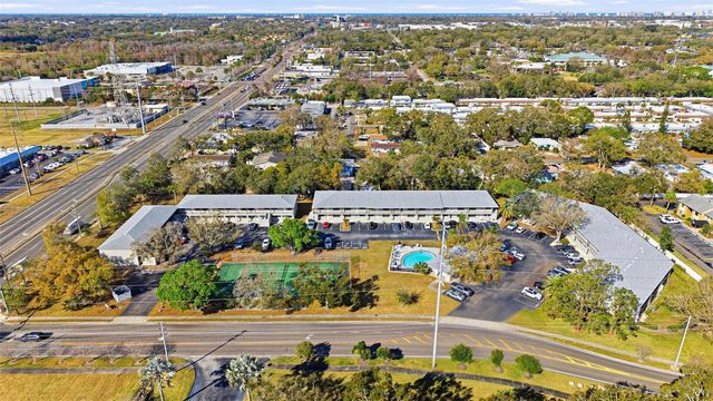 101 LAKE AVENUE NE 215, Largo, FL 33771