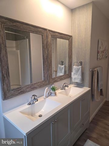 177 N STONE RD, Millersburg, PA 17061