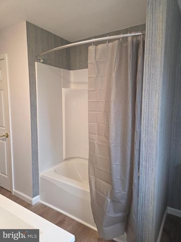 177 N STONE RD, Millersburg, PA 17061