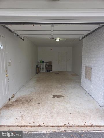 177 N STONE RD, Millersburg, PA 17061