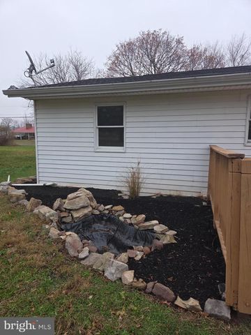 177 N STONE RD, Millersburg, PA 17061